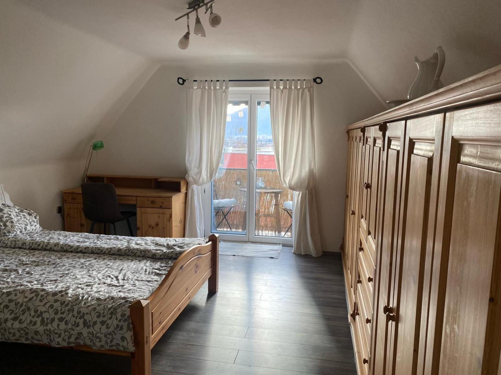 Schoenes Apartment Mit Aussicht Ueber Грац Экстерьер фото